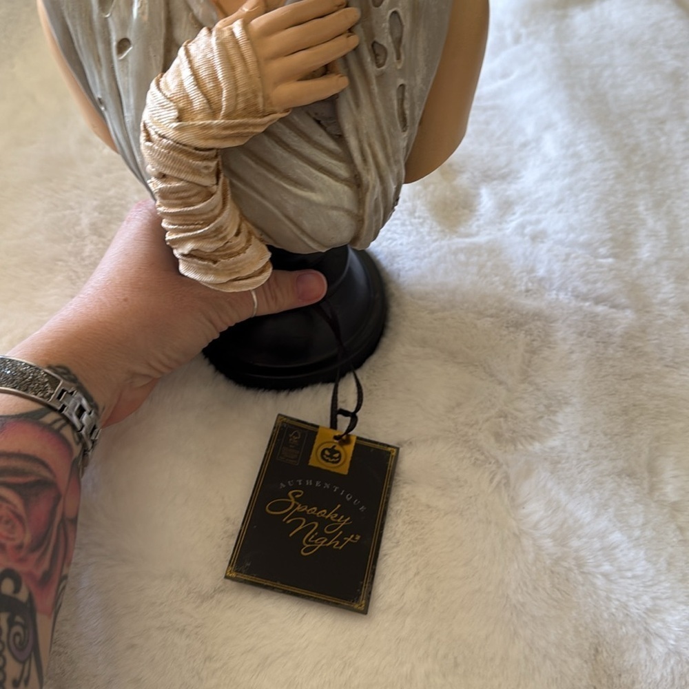 bride of frankenstein statue HTF NWT - Picture 9 of 11
